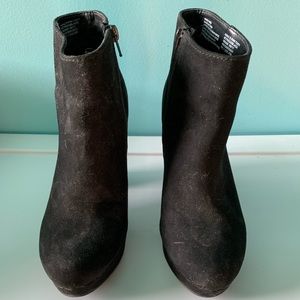 Short boots